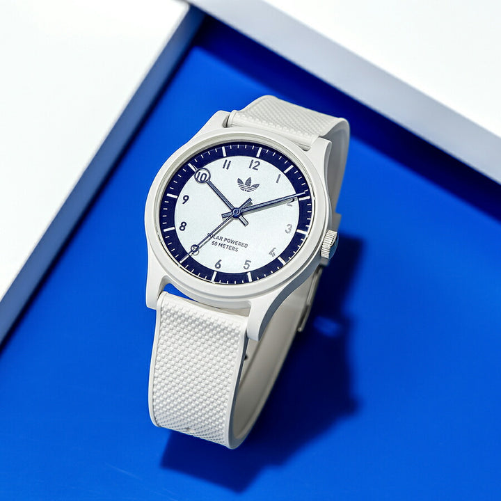 アディダス ストリート プロジェクトワン 日本限定モデル AOSTSP252 メンズ ソーラー 海洋プラスチック ホワイト 樹脂バンド