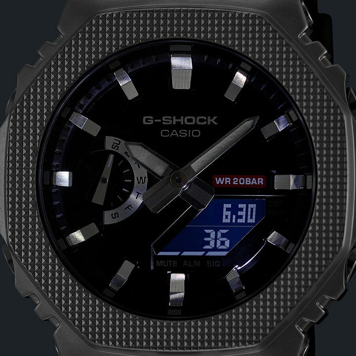 G-SHOCK メタルカバード チェッカリングパターン GM-2100M-1AJF メンズ 電池式 アナデジ オクタゴン 樹脂バンド 反転液晶