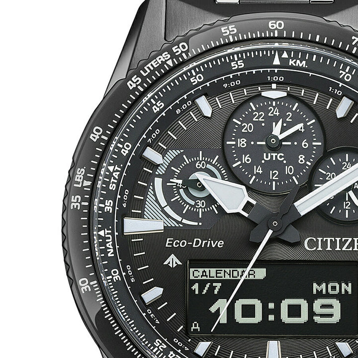 シチズン プロマスター スカイシリーズ アナデジ パイロットウオッチ JV2005-58E メンズ ソーラー グレー MIP液晶搭載