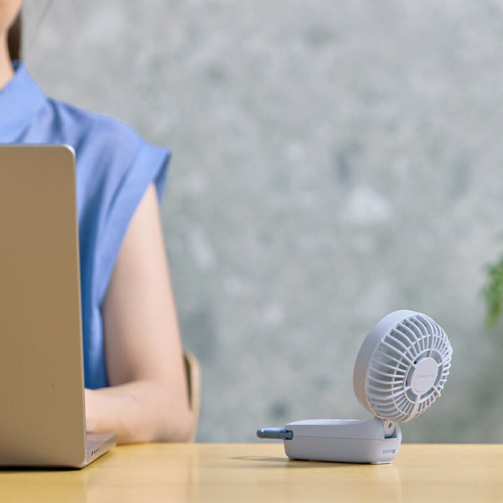 リズム ハンディファン スヌーピー 扇風機 大風量 3way カラビナ付き ブルー 静音 卓上 小型 Silky Wind Mobile 4 9ZF042MS04