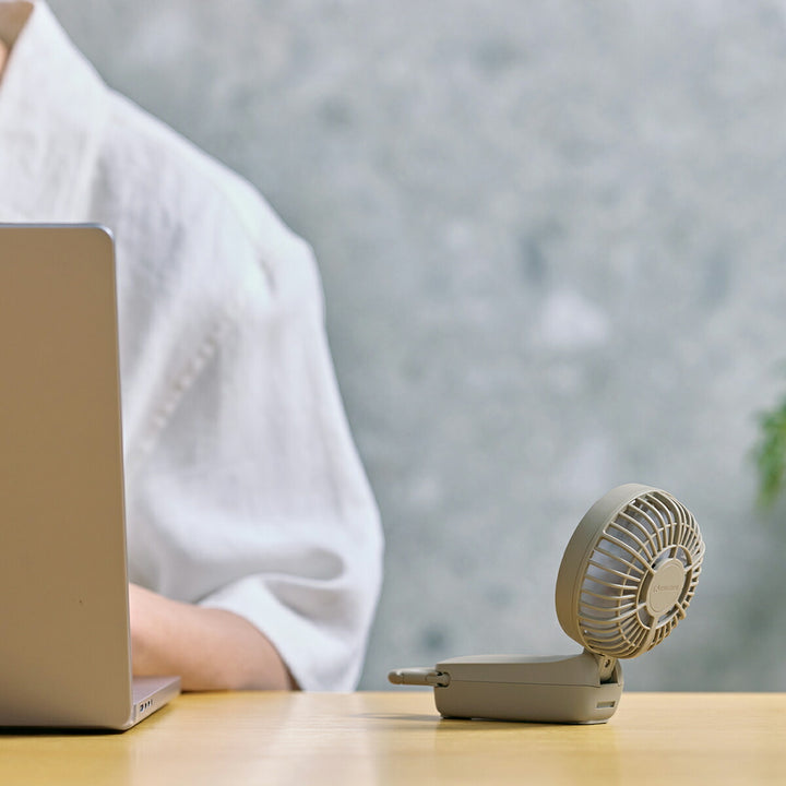 リズム ハンディファン 扇風機 大風量 3way カラビナ付き グリーン 静音 卓上 小型 Silky Wind Mobile 4 9ZF042RH05