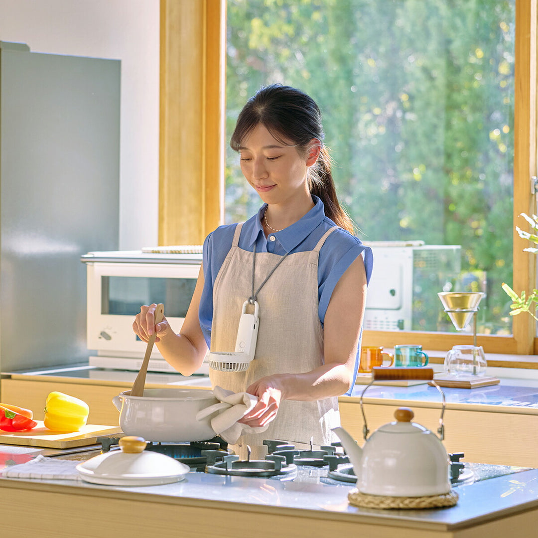 リズム ハンディファン 扇風機 大風量 3way カラビナ付き ライトグレー 静音 卓上 小型 Silky Wind Mobile 4 9ZF042RH08