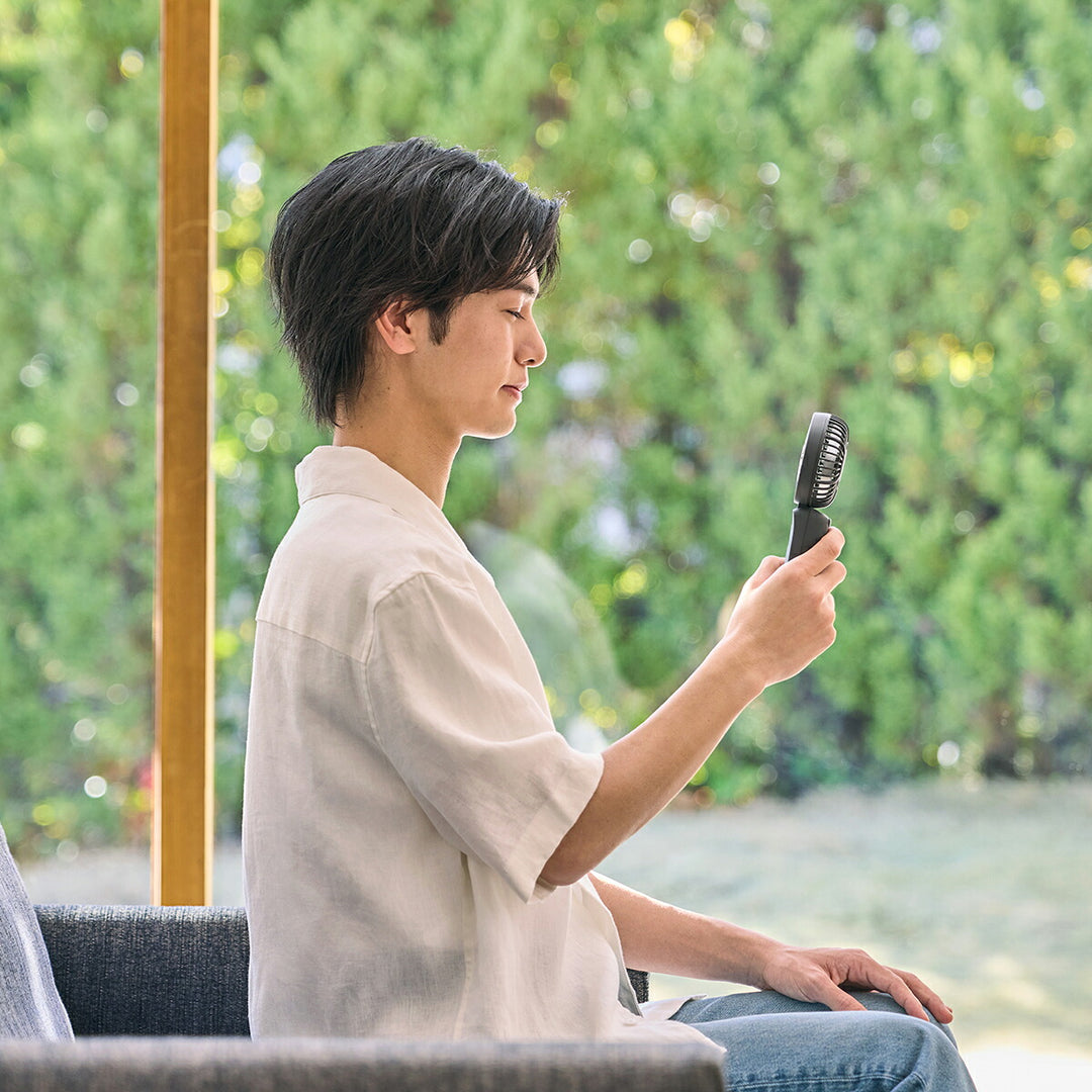 リズム ハンディファン 扇風機 大風量 3way カラビナ付き ダークグレー 静音 卓上 小型 Silky Wind Mobile 4 9ZF042RH82
