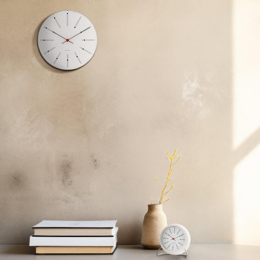 アルネヤコブセン バンカーズ 210mm 掛時計 ウォールクロック AJ43630