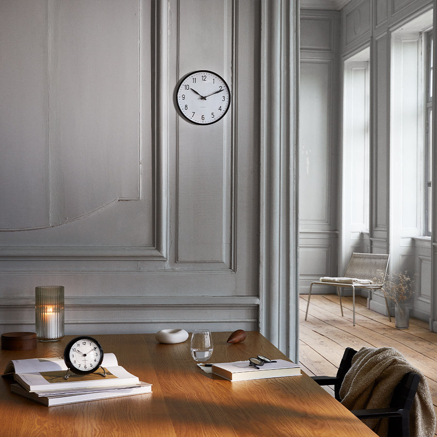 【アルネヤコブセン】ローマ数字の掛時計 ウォールクロック【正規品】 ARNE JACOBSEN アルネ・ヤコブセン ROMAN（ローマン） ウォール