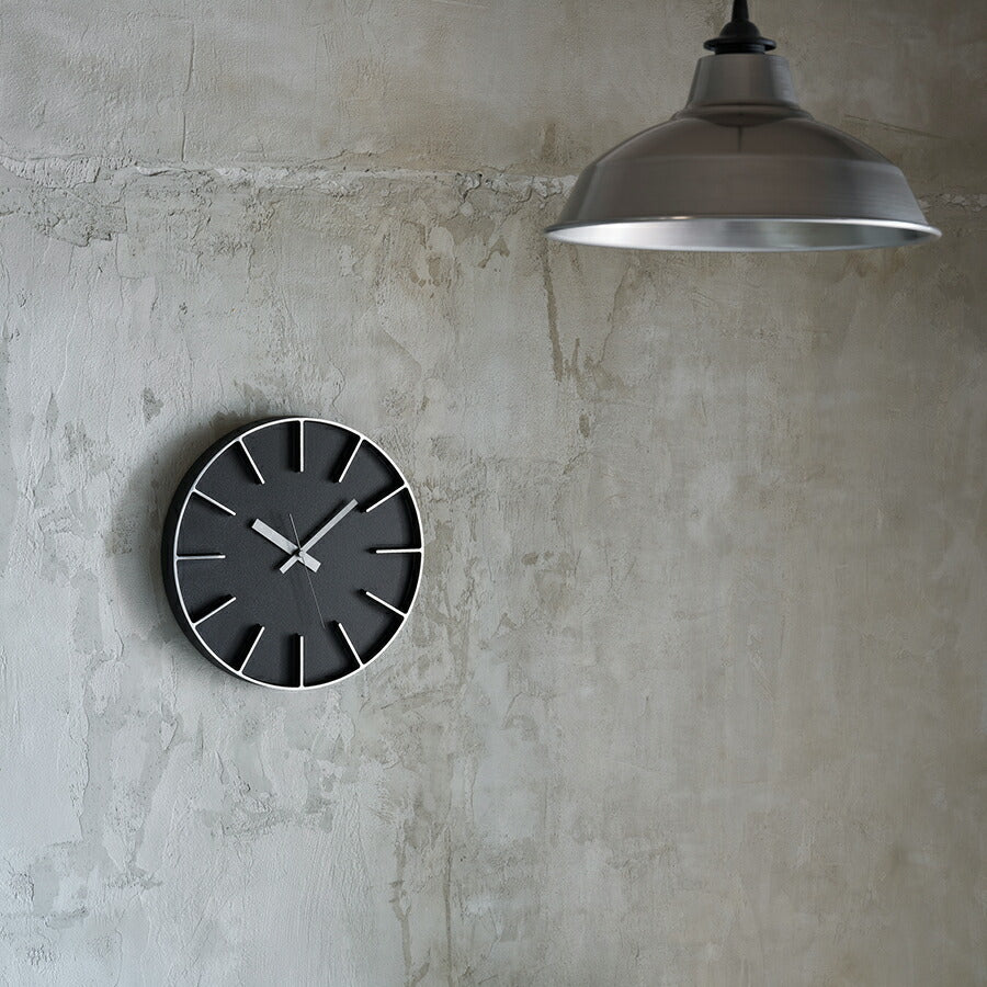 タカタレムノス 掛け時計 デザインオブジェクト エッジクロック アルミニウム 290mm クオーツ 電池式 ブラック スイープセコンド AZUMI AZ24-08BK