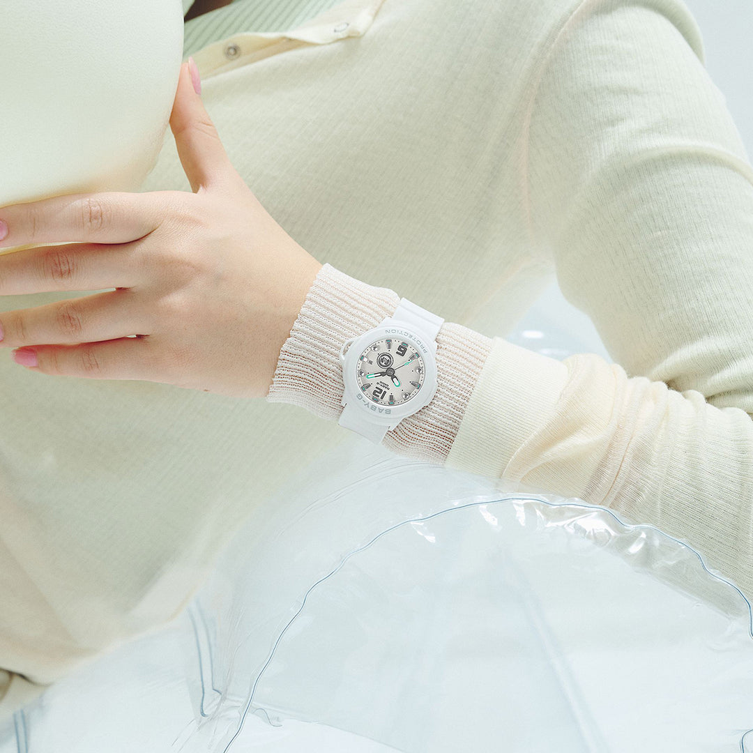 BABY-G BABY-G+PLUS ベイビージープラス BGA-15K-7AJR レディース 電池式 アナログ 3針 樹脂バンド ホワイト 専用ホルダーつき