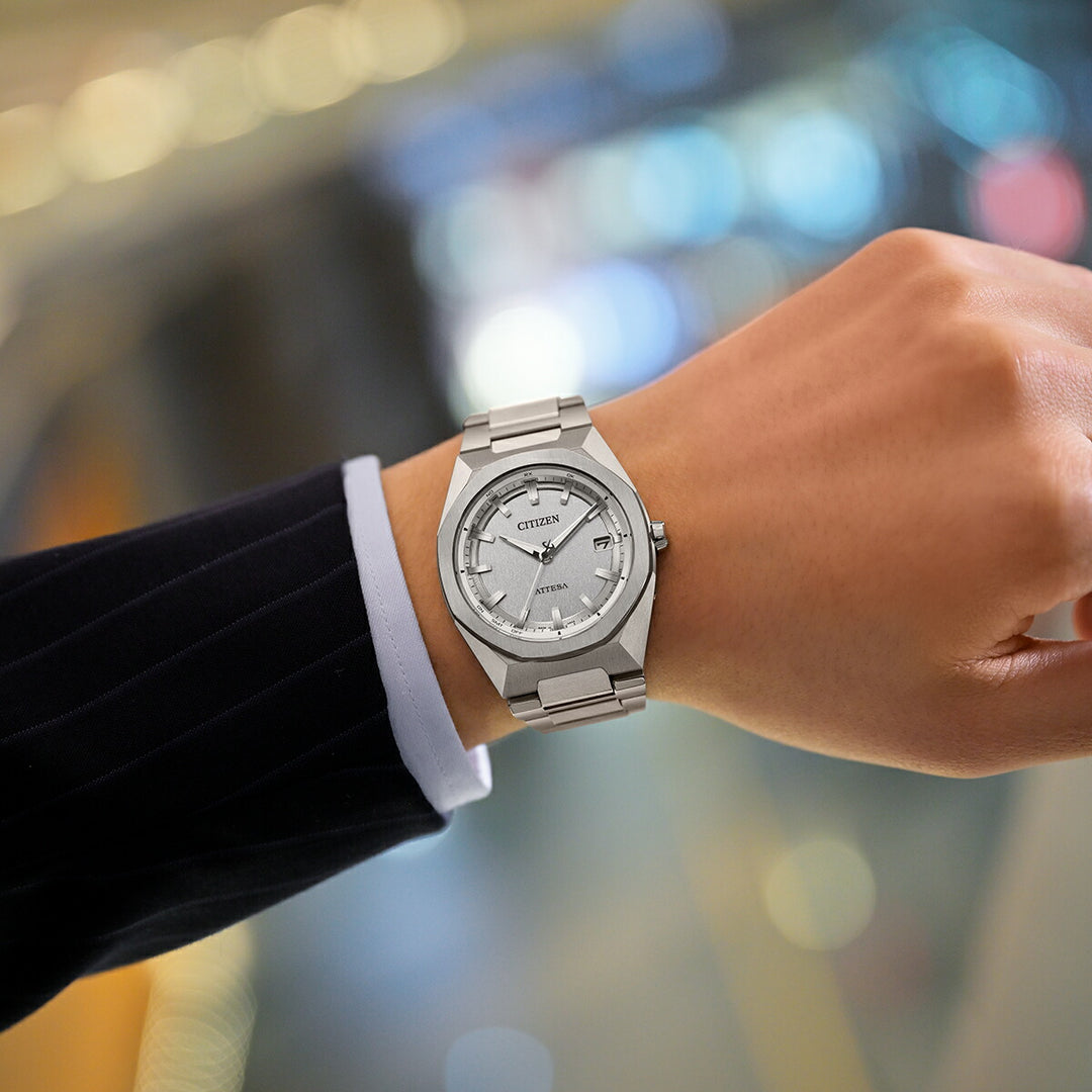 シチズン アテッサ ACT Line アクトライン 3針 コンパクト CB3040-56H メンズ ソーラー 電波 スーパーチタニウム シルバーワントーン