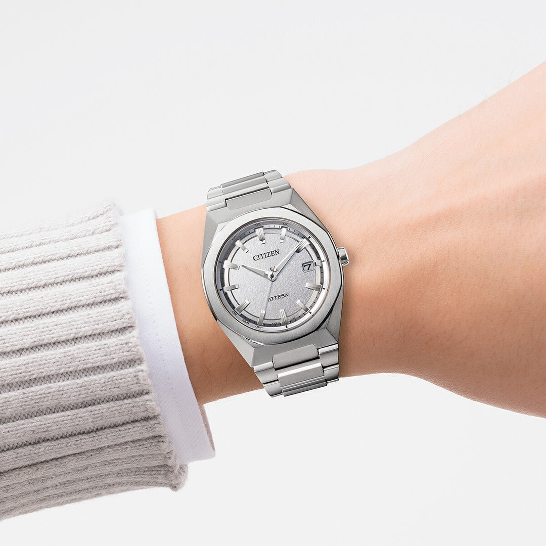 シチズン アテッサ ACT Line アクトライン 3針 コンパクト CB3040-56H メンズ ソーラー 電波 スーパーチタニウム シルバーワントーン