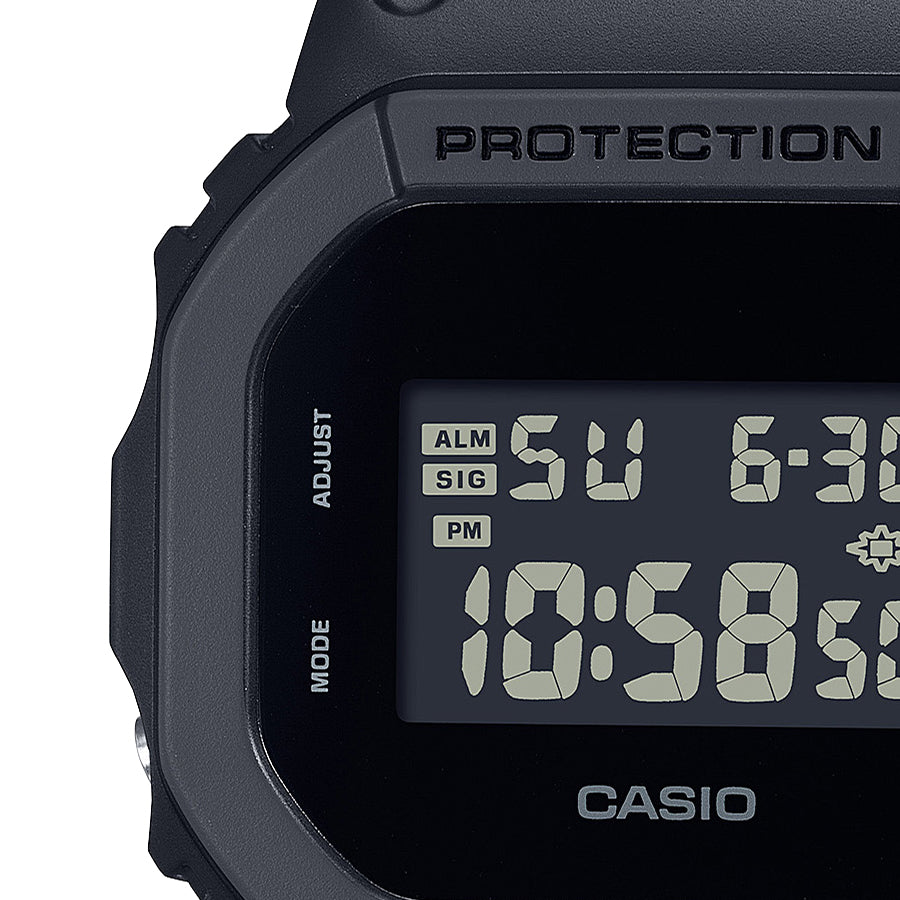 G-SHOCK ソリッドカラーズ DW-5600UBB-1JF XG着用 メンズ 電池式
