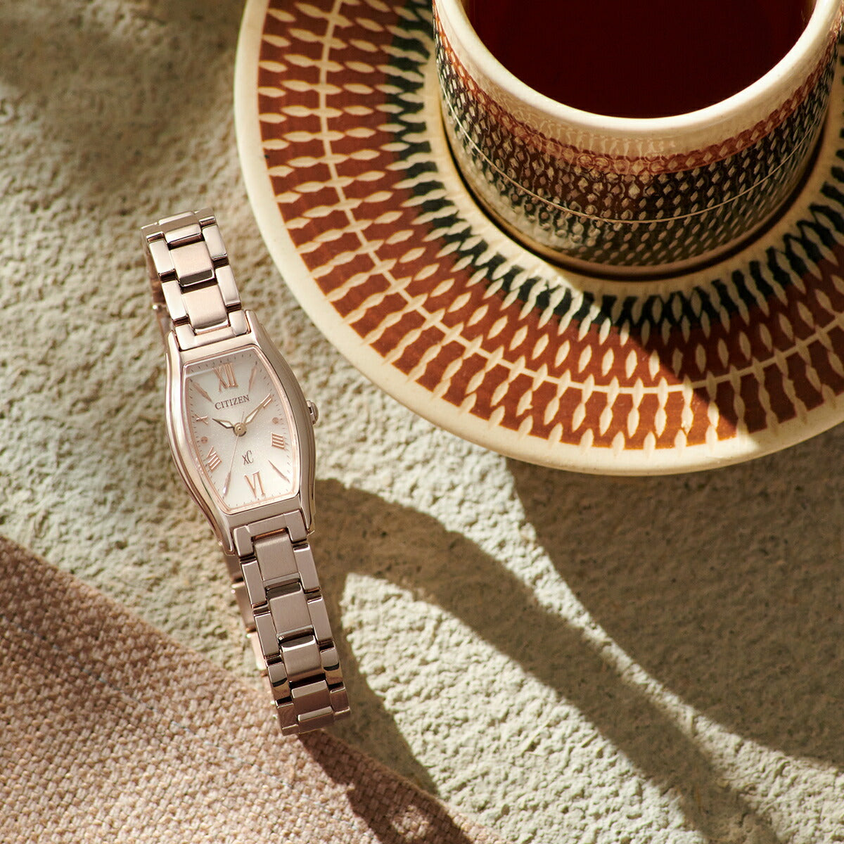 1月15日発売》シチズン xC ベーシックコレクション EW5546-56X