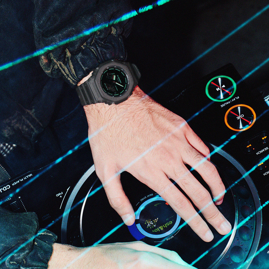 G-SHOCK スモークライト クリーンサーフェスダイヤル GA-2100K-1AJF メンズ 電池式 アナデジ オクタゴン 樹脂バンド 反転液晶 ブラック