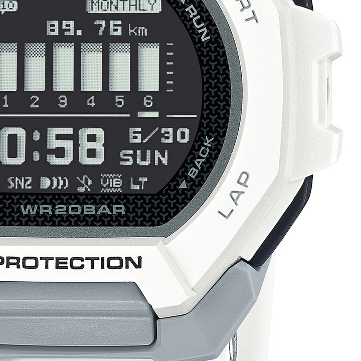 G-SHOCK G-SQUAD GBD-300シリーズ GBD-300-7JF メンズ 腕時計 電池式 Bluetooth デジタル 樹脂バンド ホワイト 反転液晶 国内正規品 カシオ