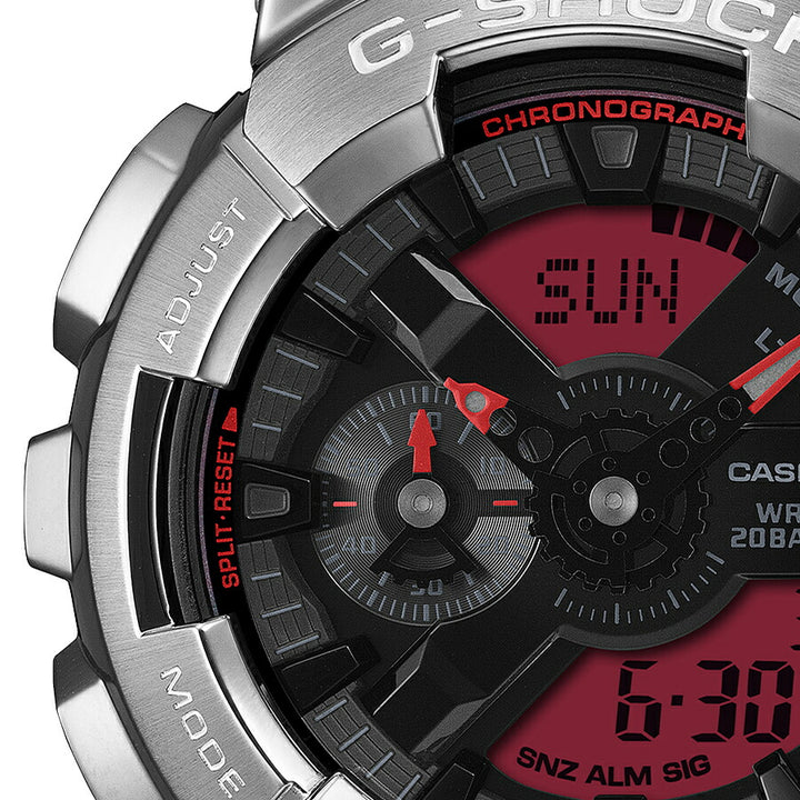 G-SHOCK メタルカバード ファインメタリックシリーズ シルバー GM-110YRA-8AJF メンズ 電池式 アナデジ ビッグケース 樹脂バンド レッドカラー液晶