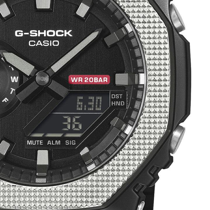 G-SHOCK メタルカバード チェッカリングパターン GM-2100BM-1AJF メンズ 電池式 アナデジ オクタゴン 樹脂バンド 反転液晶