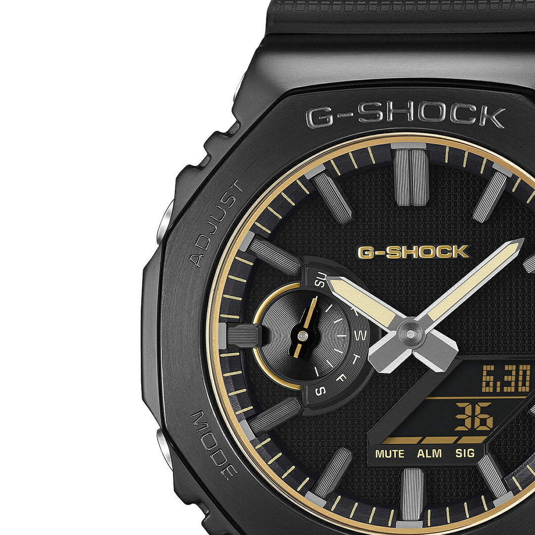 G-SHOCK メタルカバード リュクスブラック GM-2100LXB-1A9JF メンズ 電池式 アナデジ オクタゴン 樹脂バンド 反転液晶