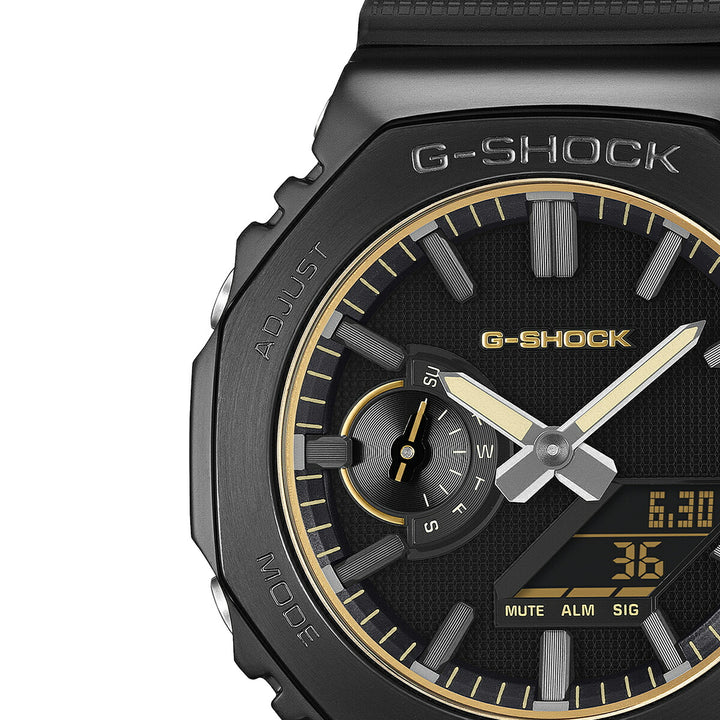 G-SHOCK メタルカバード リュクスブラック GM-2100LXB-1A9JF メンズ 電池式 アナデジ オクタゴン 樹脂バンド 反転液晶
