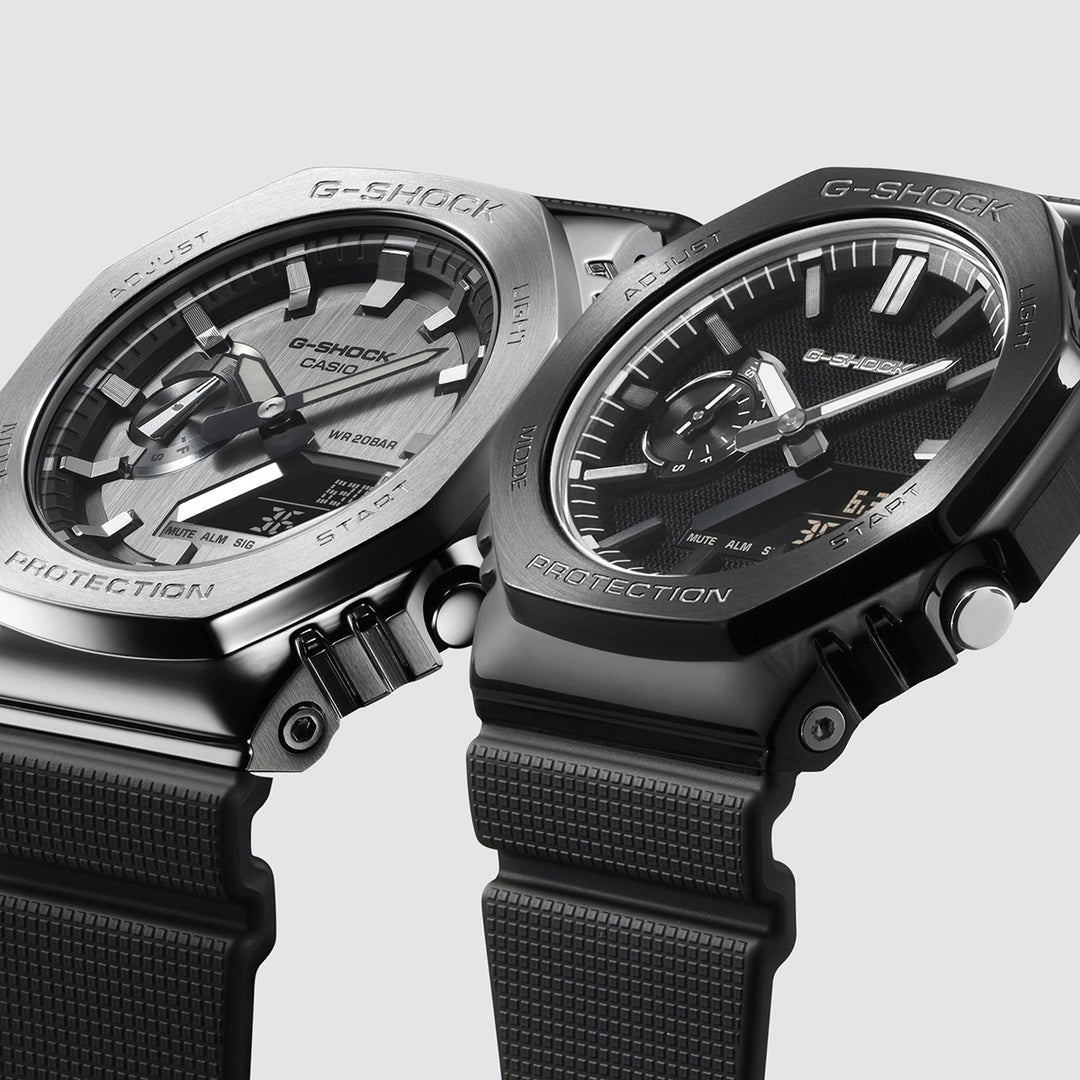 G-SHOCK メタルカバード リュクスブラック GM-2100LXB-1AJF メンズ 電池式 アナデジ オクタゴン 樹脂バンド 反転液晶
