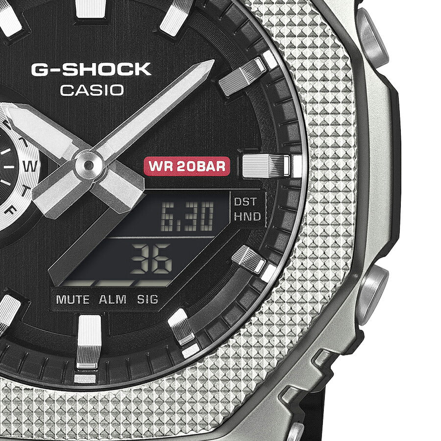 G-SHOCK メタルカバード チェッカリングパターン GM-2100M-1AJF メンズ 電池式 アナデジ オクタゴン 樹脂バンド 反転液晶