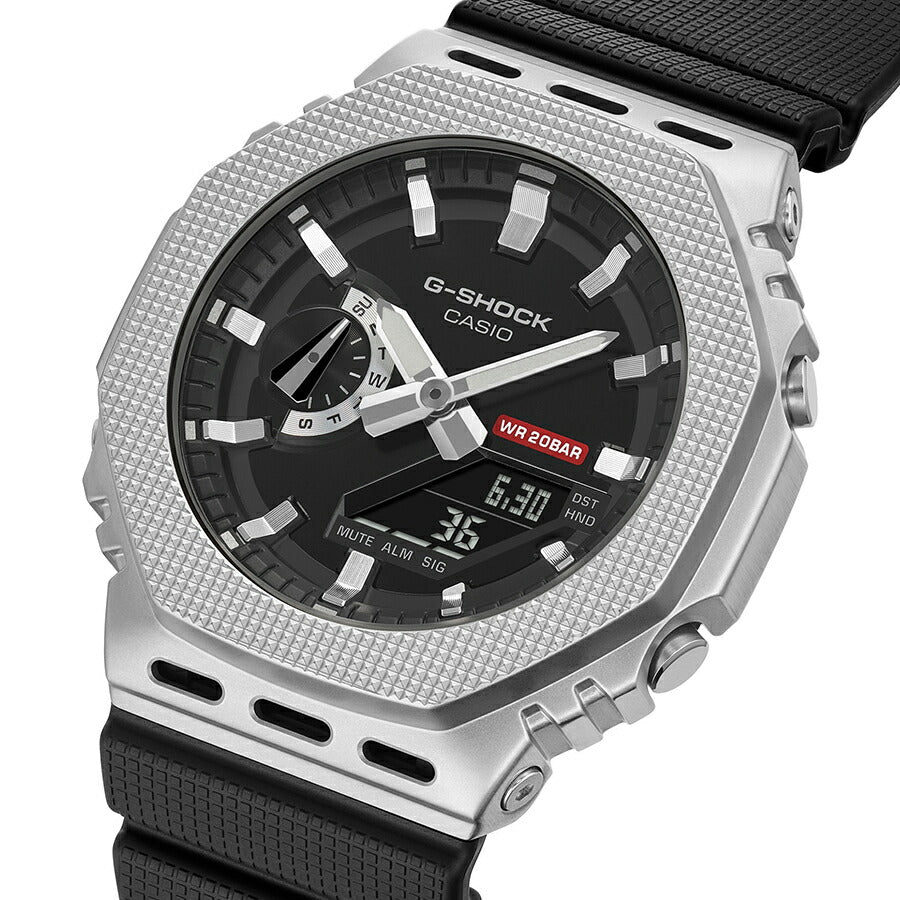 G-SHOCK メタルカバード チェッカリングパターン GM-2100M-1AJF メンズ 電池式 アナデジ オクタゴン 樹脂バンド 反転液晶