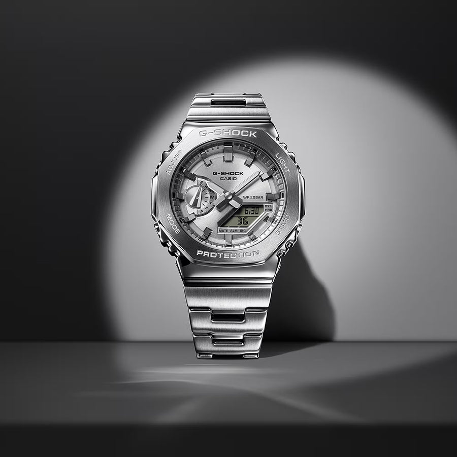 G-SHOCK メタルカバード GM-2110D-7AJF メンズ 腕時計 電池式 アナデジ オクタゴン メタルバンド シルバー 国内正規品 カシオ