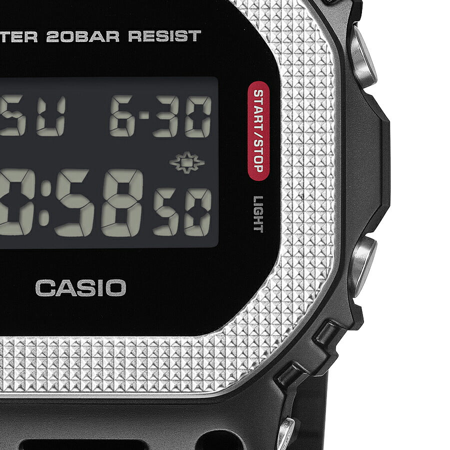 G-SHOCK メタルカバード チェッカリングパターン GM-5600BM-1JF メンズ 電池式 デジタル スクエア 樹脂バンド 反転液晶