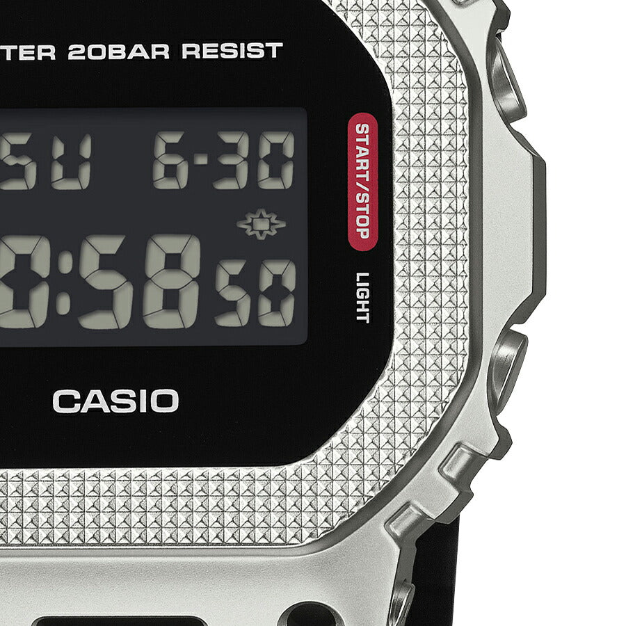G-SHOCK メタルカバード チェッカリングパターン GM-5600M-1JF メンズ 電池式 デジタル スクエア 樹脂バンド 反転液晶