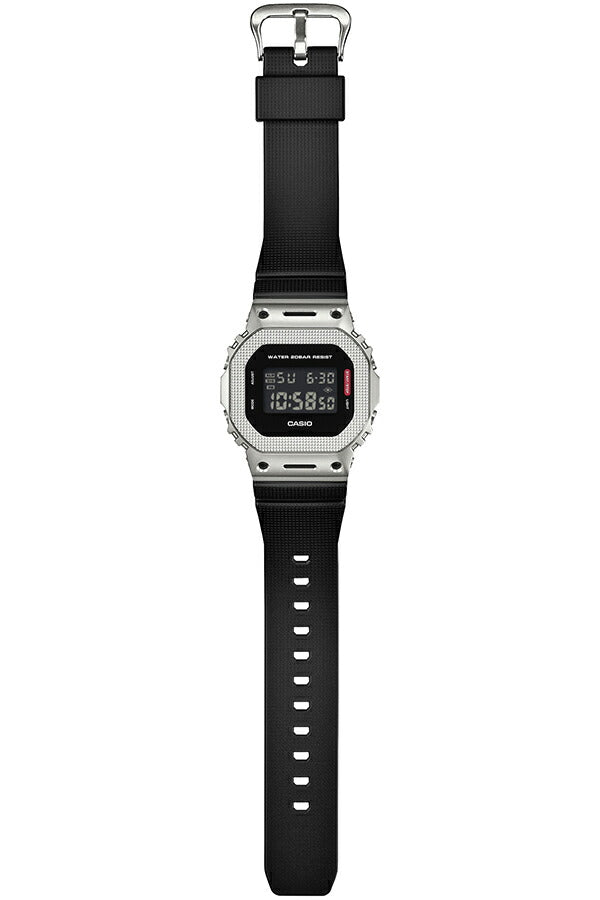 G-SHOCK メタルカバード チェッカリングパターン GM-5600M-1JF メンズ 電池式 デジタル スクエア 樹脂バンド 反転液晶