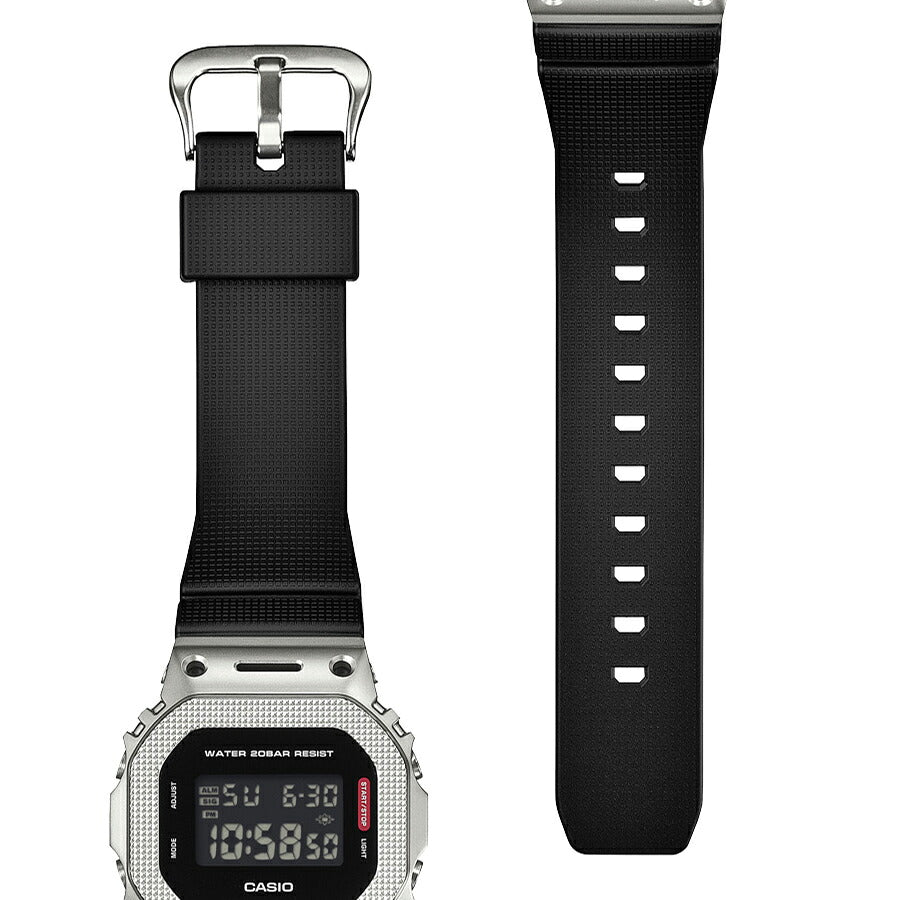 G-SHOCK メタルカバード チェッカリングパターン GM-5600M-1JF メンズ 電池式 デジタル スクエア 樹脂バンド 反転液晶