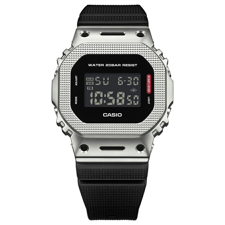 G-SHOCK メタルカバード チェッカリングパターン GM-5600M-1JF メンズ 電池式 デジタル スクエア 樹脂バンド 反転液晶