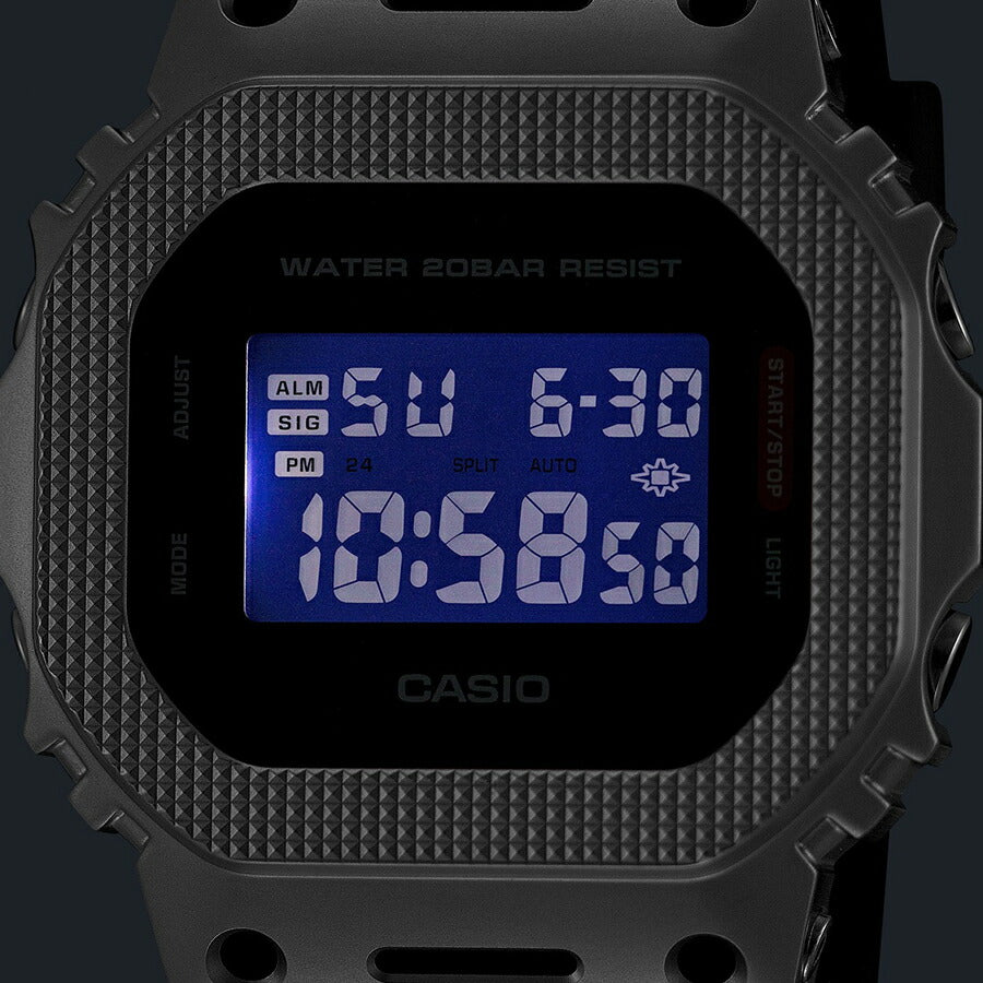 G-SHOCK メタルカバード チェッカリングパターン GM-5600M-1JF メンズ 電池式 デジタル スクエア 樹脂バンド 反転液晶