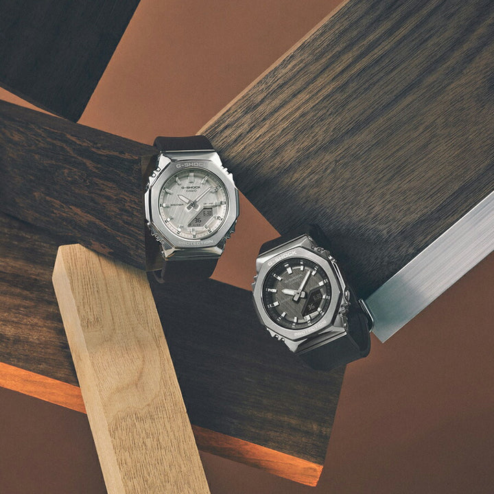 G-SHOCK ミッドサイズ メタルカバード GM-S2110-1A7JF メンズ レディース 電池式 アナデジ オクタゴン 樹脂バンド シルバー