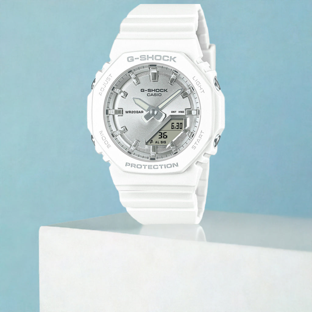 G-SHOCK コンパクトサイズ ビーチリゾート GMA-P2100VA-7AJF レディース 電池式 アナデジ オクタゴン 樹脂バンド ホワイト