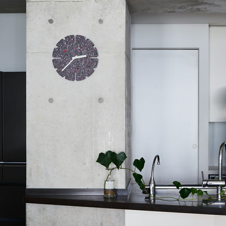 タカタレムノス 掛け時計 デザインオブジェクト パネコ クロック ストーン ミドル スリット丸 クオーツ 電池式 五十嵐 久枝 HIL22-11AMID