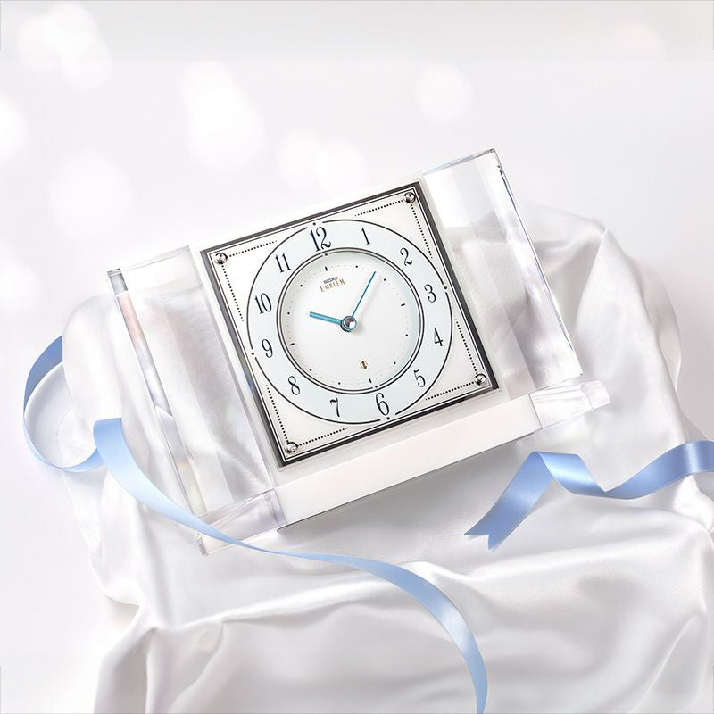 SEIKO EMBLEM HW564W 高級置き時計　白大理石 セイコー エムブレム 置き時計 HW564W クオーツ 電池式 クロック