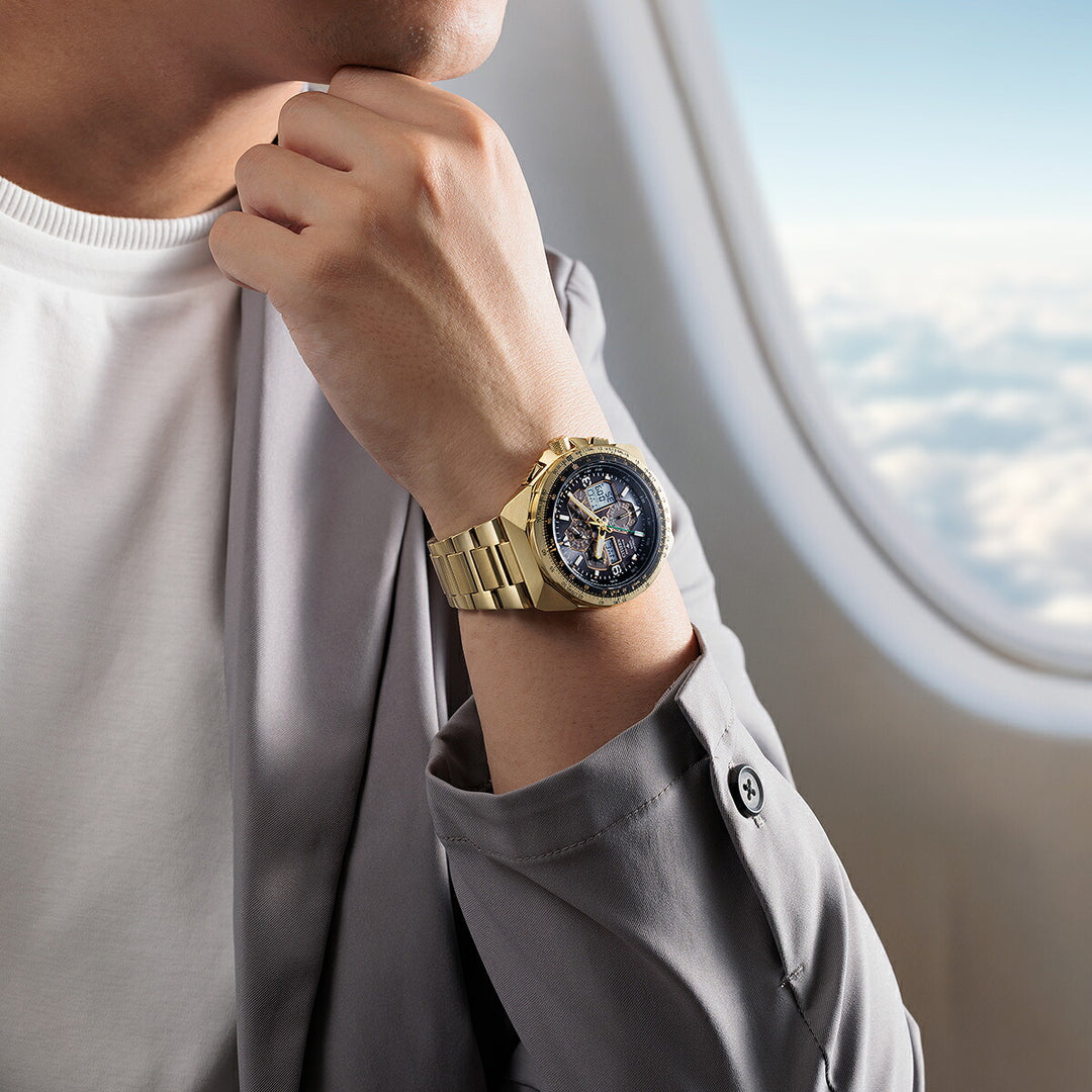 シチズン プロマスター スカイシリーズ Eco-Drive 50周年限定モデル スカイホーク JY8144-50E メンズ ソーラー 電波 アナデジ ゴールド
