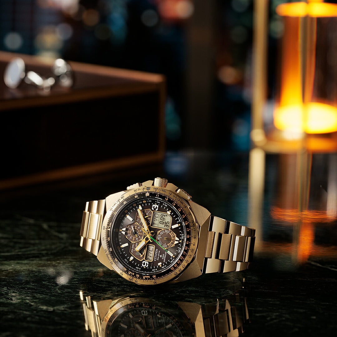 シチズン プロマスター スカイシリーズ Eco-Drive 50周年限定モデル スカイホーク JY8144-50E メンズ ソーラー 電波 アナデジ ゴールド
