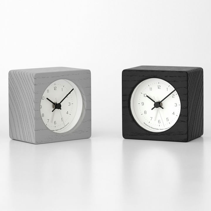 タカタレムノス 置き時計 デザインオブジェクト ニュート アラーム クロック グレー クオーツ 電池式 スイープセコンド 小池 和也 KK24-09GY