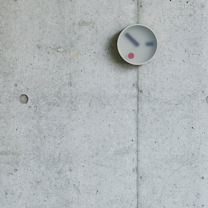タカタレムノス 掛け時計 デザインオブジェクト ケハイ コンクリート クオーツ 電池式 グレー スイープセコンド 小泉 誠 KM22-01GY