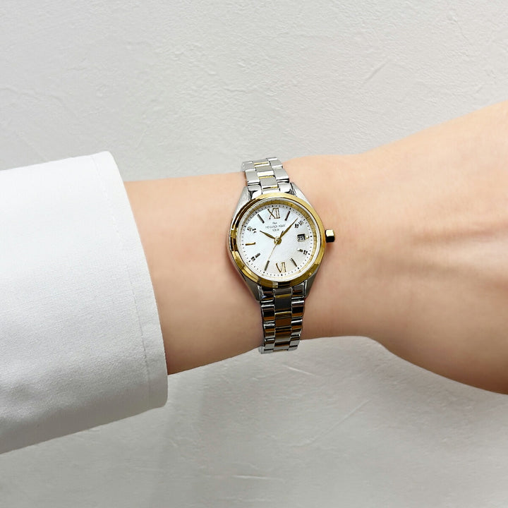 ザ・クロックハウス スマイルダイヤモンド 2025 限定モデル 冬のきらめき LBC1008-WH3ALIM レディース ソーラー 3針 白蝶貝ダイヤル