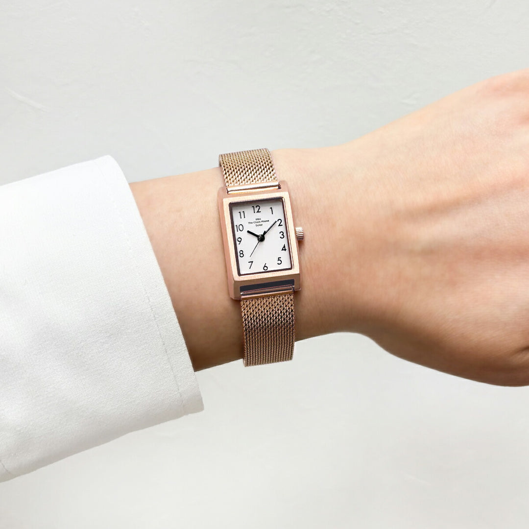 ザ・クロックハウス ナチュラルカジュアル ニューウインドウ LNC1004-WH1A レディース 腕時計 ソーラー 3針 レクタングル ペールホワイトダイヤル ピンクゴールド メッシュバンド