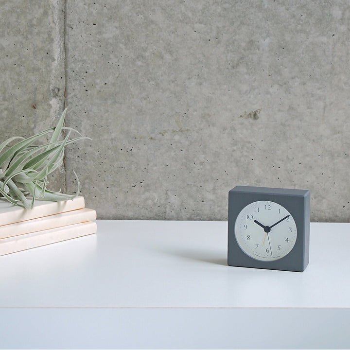 タカタレムノス 置き時計 カーサ nuan ニュアン アラーム クオーツ 電池式 グレー PA23-10GY