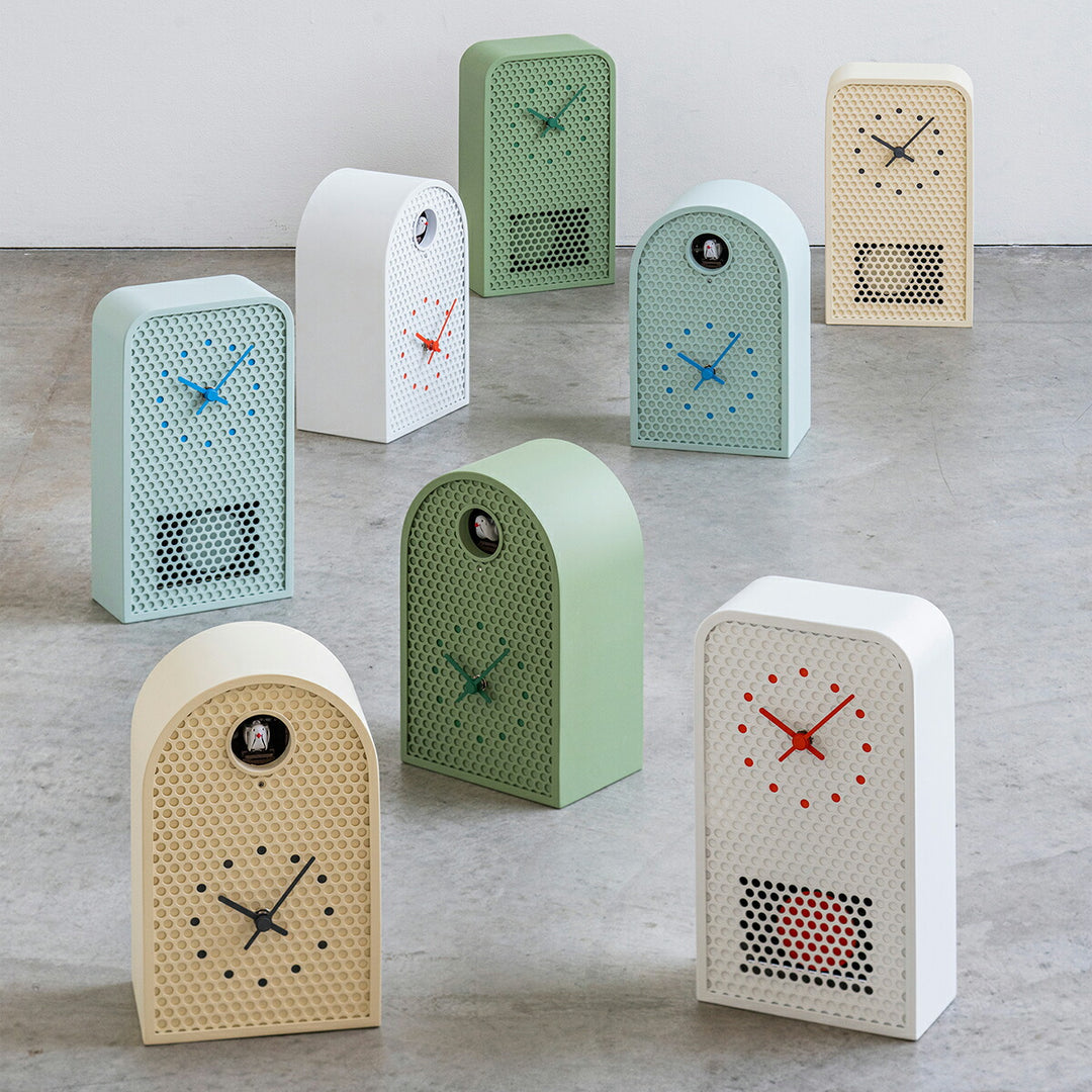 タカタレムノス 掛け時計 デザインオブジェクト ムーブ 掛置兼用 振り子時計 クオーツ 電池式 ホワイト パンチングメタル 福定 良佑 RF25-05WH