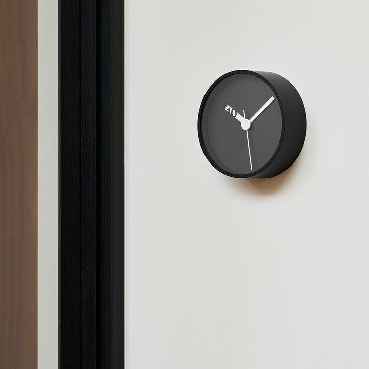タカタレムノス 掛け時計 デザインオブジェクト エクストラノーマル クロック クオーツ 電池式 掛置兼用 ブラック ロス・ミクブライド RM24-07BK