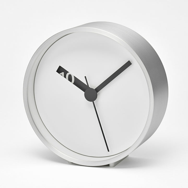タカタレムノス 掛け時計 デザインオブジェクト エクストラノーマル クロック クオーツ 電池式 掛置兼用 ホワイト ロス・ミクブライド RM24-07WH
