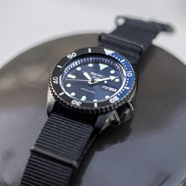 セイコー 5スポーツ ストリート 流通限定 SBSA099 メンズ メカニカル 自動巻き ナイロン ブラック 日本製 【ショップ専売】