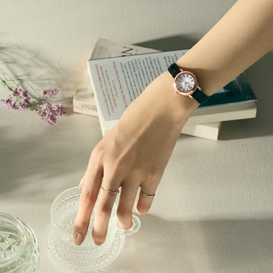 カシオ シーン 電波ソーラーモデル アラビアインデックス SHW-5300PGL-7AJF レディース 3針 革ベルト ブラック