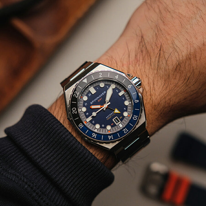 スピニカー DUMAS デュマ GMT SP-5119-22 メンズ 機械式 自動巻き 30気圧防水 蓄光 ネイビーダイヤル 替えバント付き