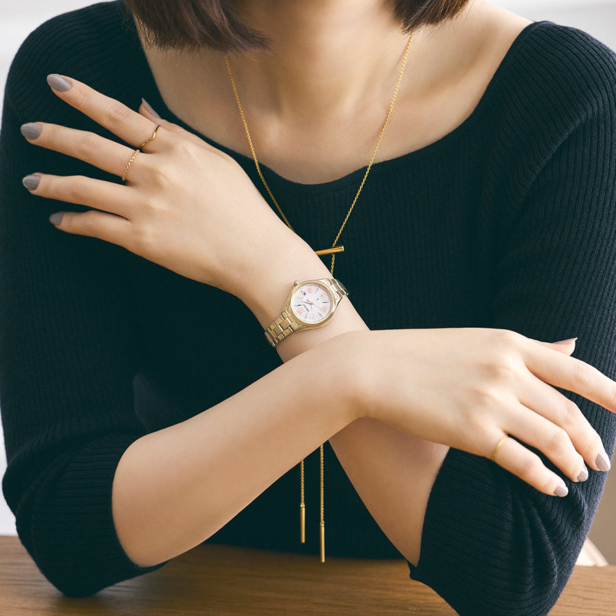 セイコー ルキア LUKIA Grow 金木犀 SSQW098 レディース ソーラー電波 チタン 白蝶貝ダイヤル レディゴールド 日本製