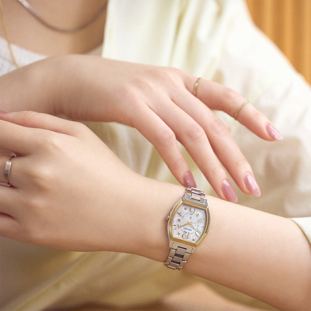 セイコー ルキア ハッピーコレクション チタンモデル SSQW100 レディース ソーラー電波 トノー ホワイトダイヤル